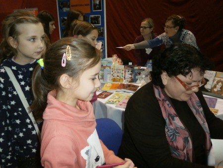 Knihy a hračky 2015